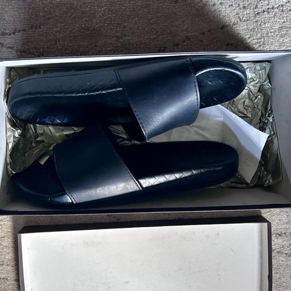 BOTTEGA VENETA MEN'S BLACK BRAIDED LAMB LEATHER SLIDES /SLIP 9.5-10 US 43.5 EURO - Picture 2 of 6